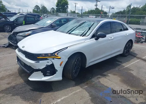 2021 Kia K5 Gt-Line z USA, uszkodzony, nr VIN 5XXG64J21MG012375